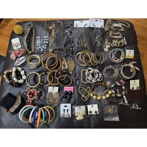 Large Fashion Jewelry Lot Necklaces Bracelets Earrings Mixed Bundle 60+ PCS